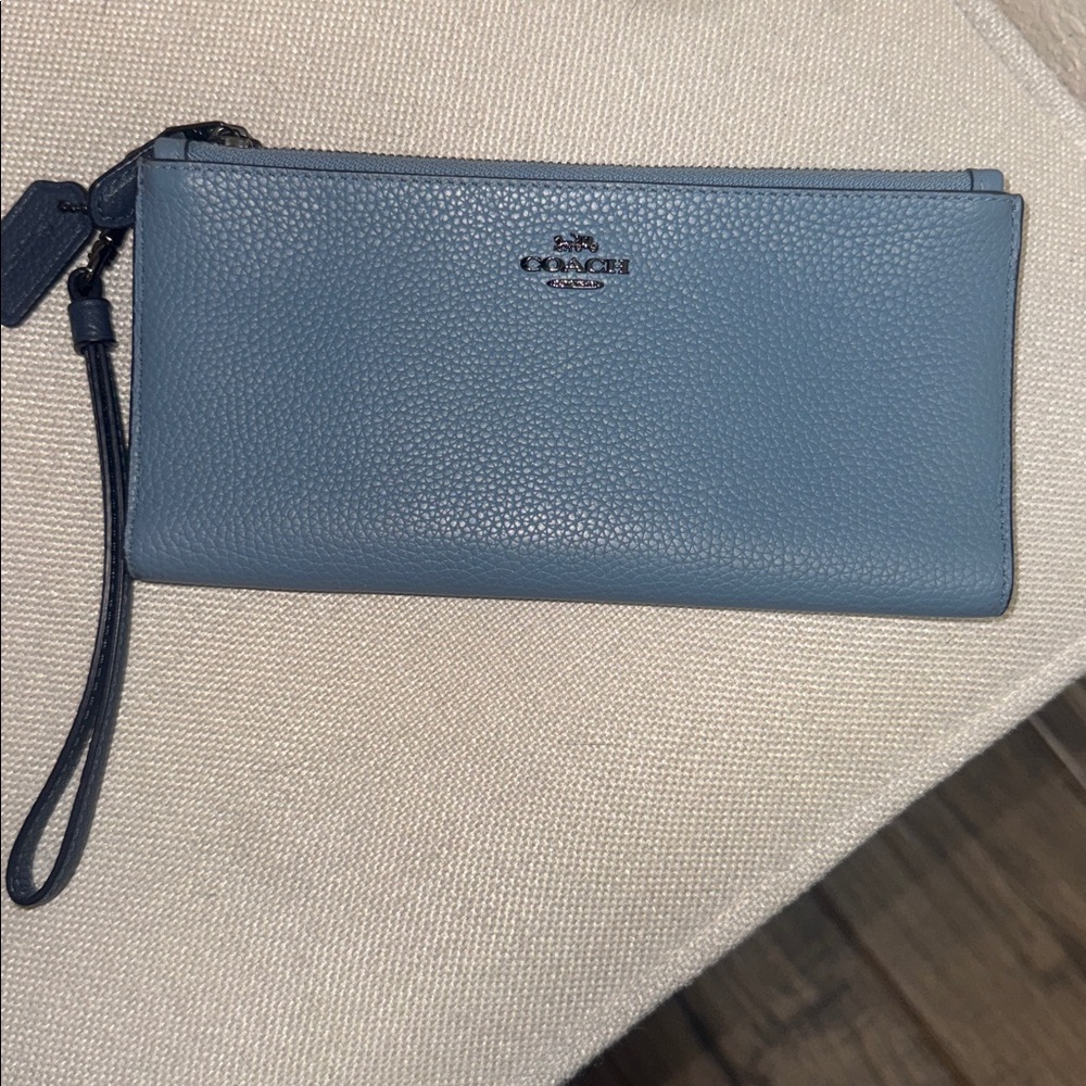NWT, Coach vintage double  zip  large wristlet in slate/ color block.